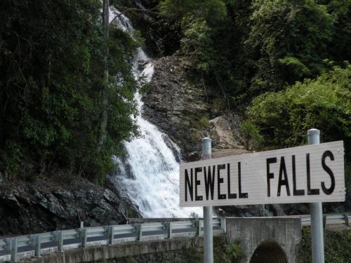 Waterfall Way 